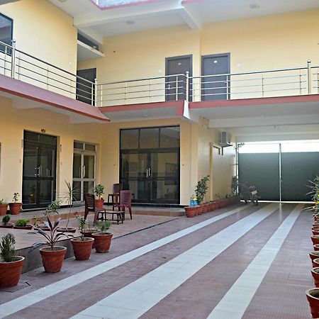 Balangir Hotel Bhammars المظهر الخارجي الصورة