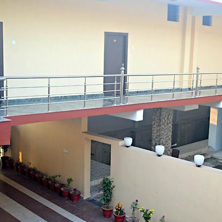 Balangir Hotel Bhammars المظهر الخارجي الصورة