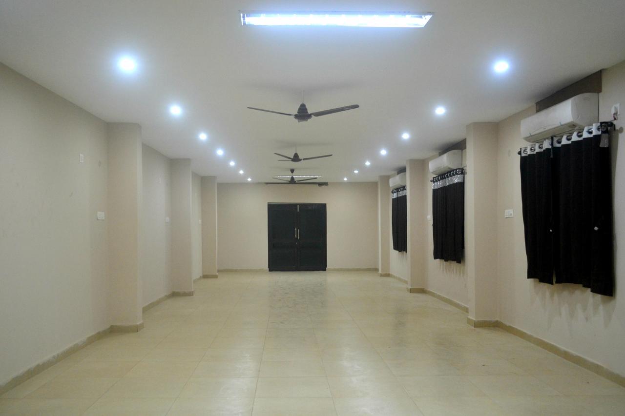 Balangir Hotel Bhammars المظهر الخارجي الصورة