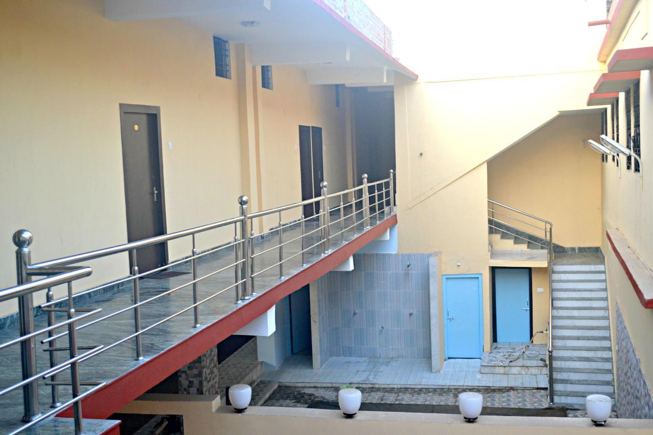 Balangir Hotel Bhammars المظهر الخارجي الصورة