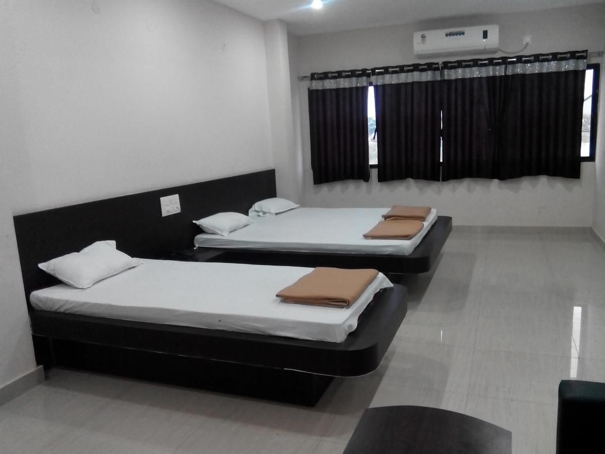 Balangir Hotel Bhammars المظهر الخارجي الصورة